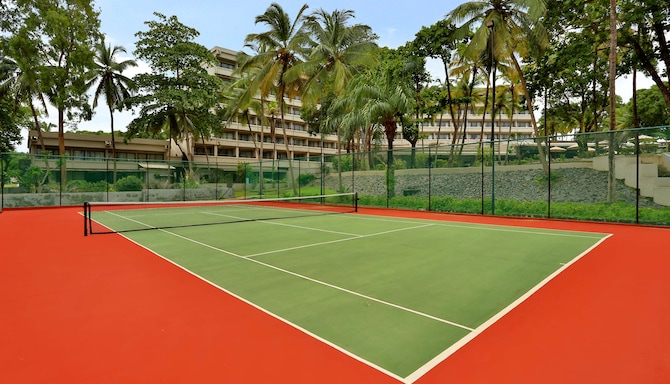 Radisson Blu Mammy Yoko Hotel, Freetown - Tennis Court