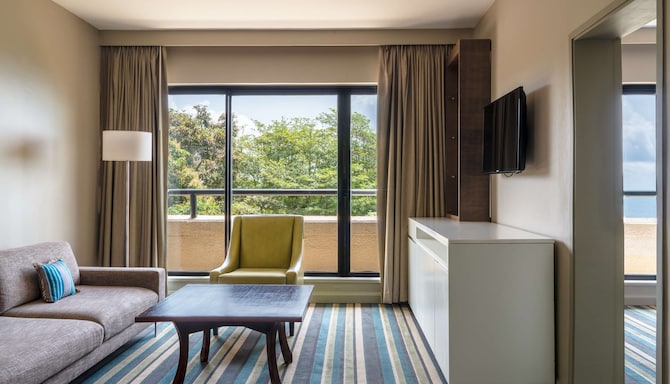 Radisson Blu Mammy Yoko Hotel, Freetown - وسائل الراحة في غرفة الضيوف