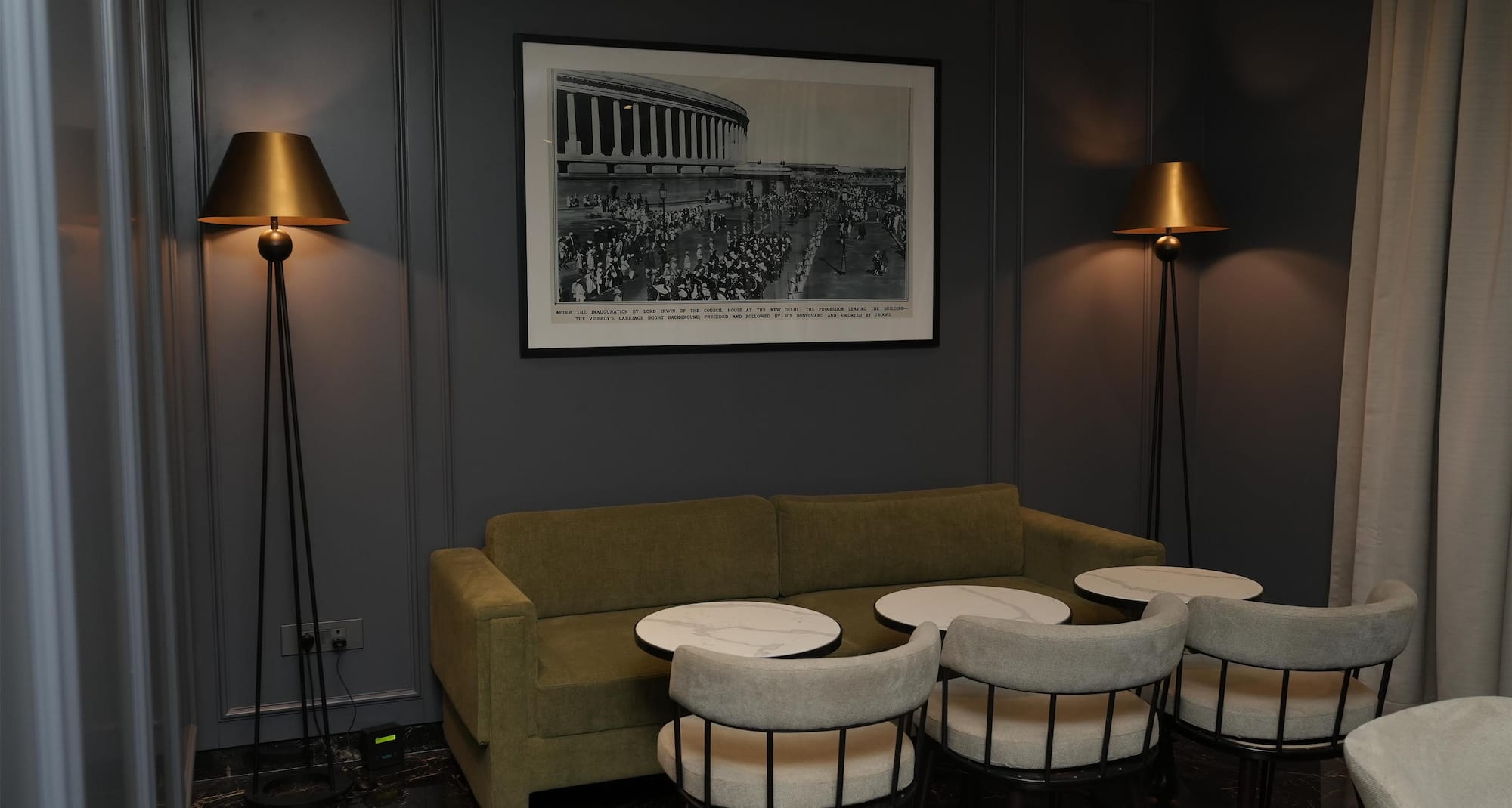 Radisson Blu Marina Hotel Connaught Place - Bar