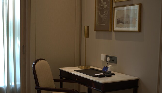 Radisson Blu Marina Hotel Connaught Place - Workdesk