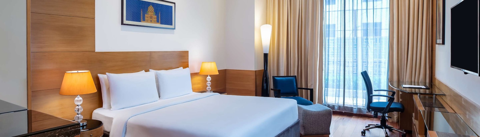 Radisson Blu Marina Hotel Connaught Place - Business Class