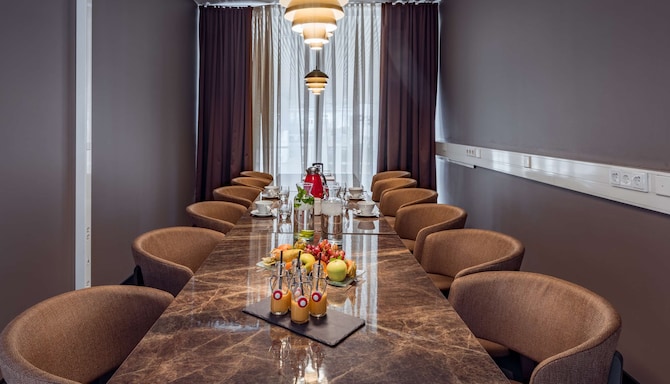 Radisson Blu Marina Palace Hotel, Turku – Mötesrummet Castle Salon