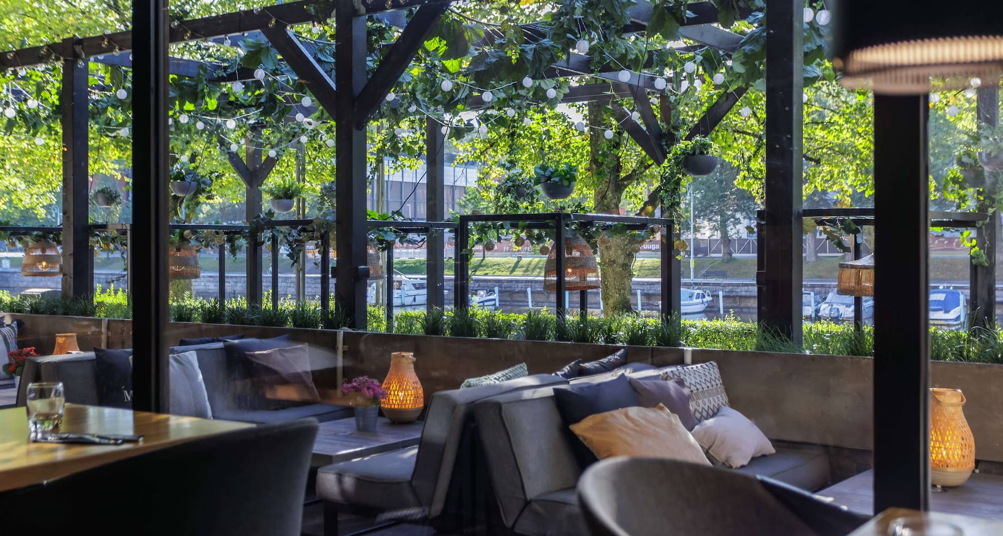 Radisson Blu Marina Palace Hotel, Turku - Grill It! Marina restaurant view