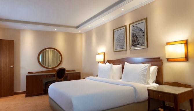 Radisson Blu Martinez Hotel, Beirut - Guest room