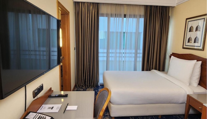 Radisson Blu Martinez Hotel, Beirut - Guest Room