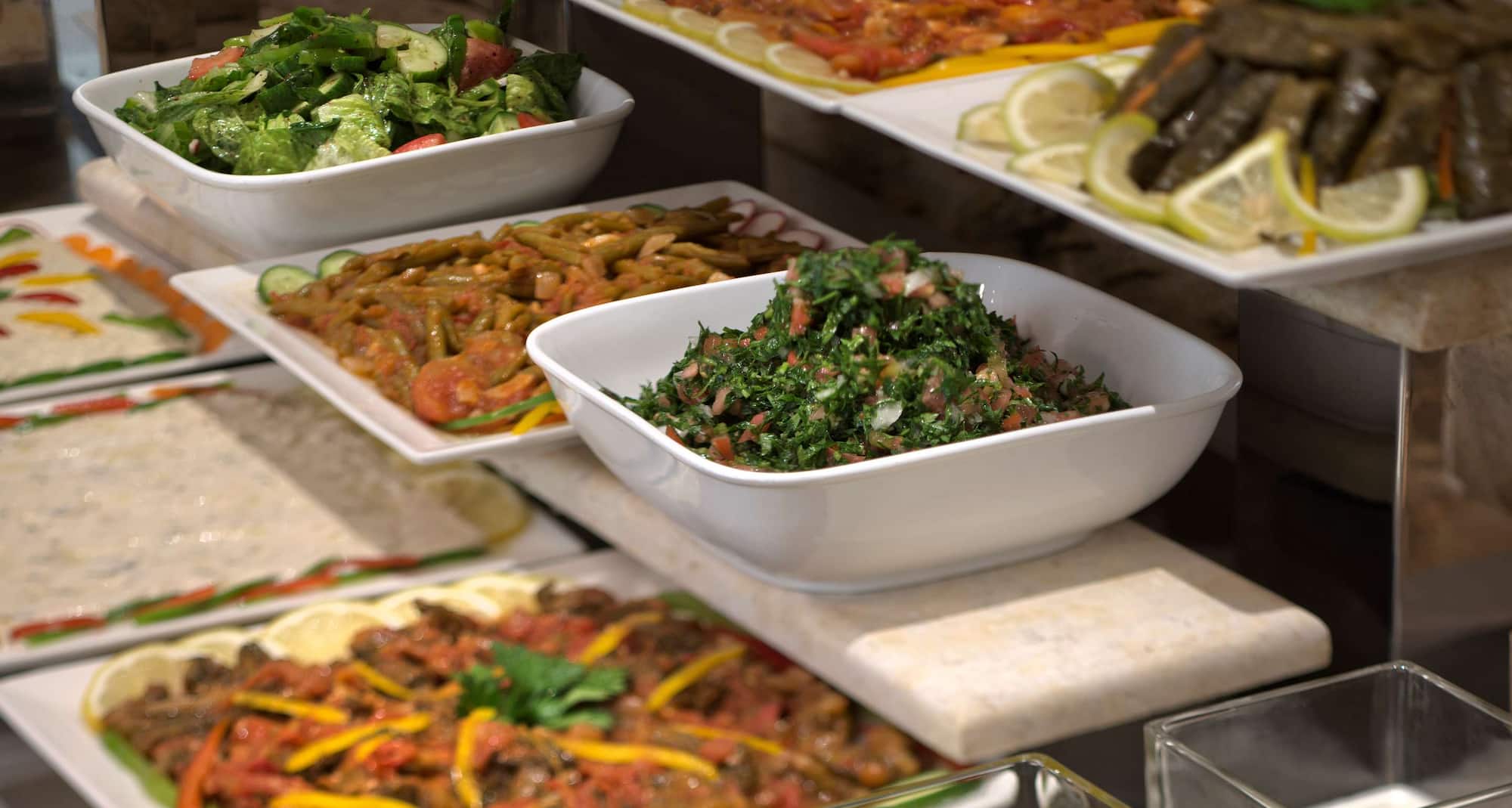 Radisson Blu Martinez Hotel, Beirut - Bufê do restaurante