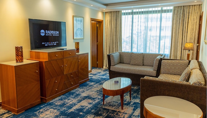 Radisson Blu Martinez Hotel, Beirut - Suite - Lounge Access