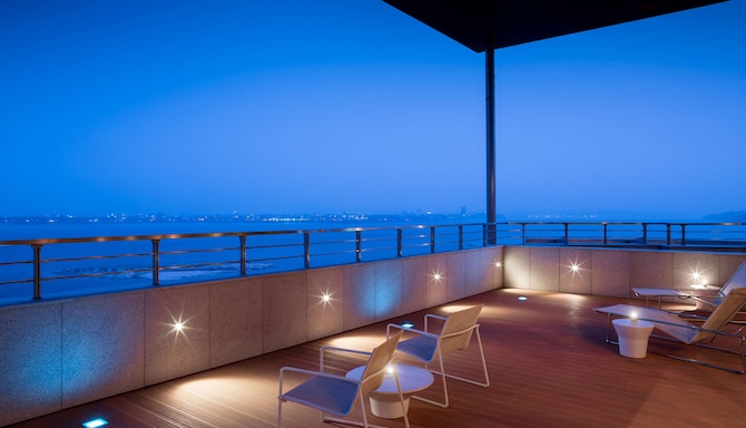 Radisson Blu M'Bamou Palace Hotel, Brazzaville - Penthouse with Lounge Access and Terrace