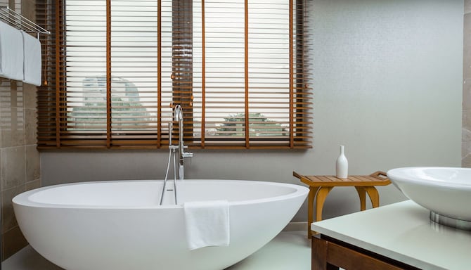 Radisson Blu M'Bamou Palace Hotel, Brazzaville - Diplomatic Suite with Lounge Access