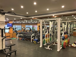 Radisson Blu MBD Hotel Noida - Gym