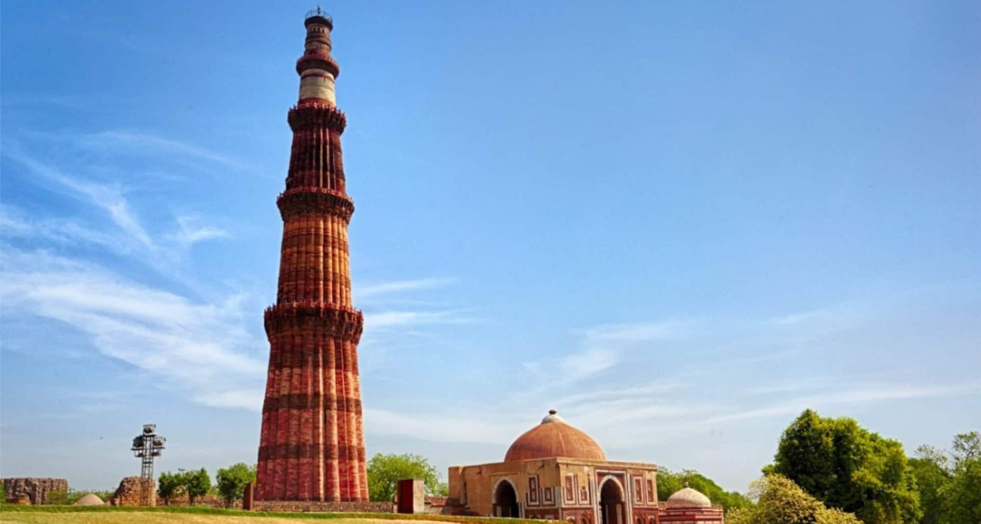 Radisson Blu MBD Hotel, Noida - Qutub Minar