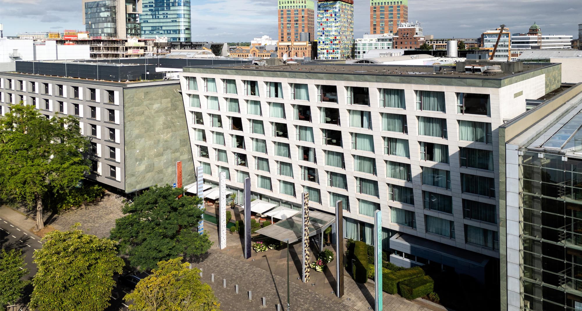 Radisson Blu Media Harbour Hotel, Dusseldorf - Exterior