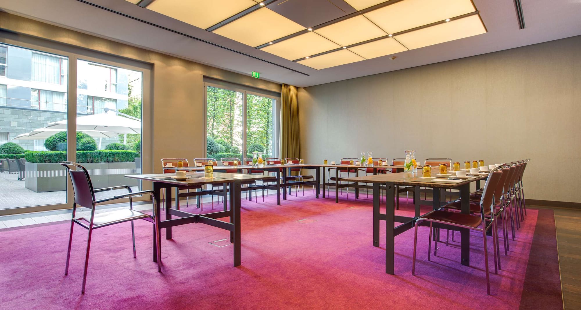 Radisson Blu Media Harbour Hotel, Dusseldorf - Boardroom One