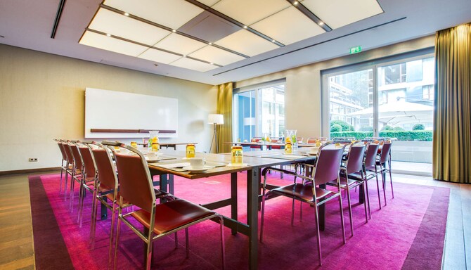Radisson Blu Media Harbour Hotel Düsseldorf – Tagungsraum