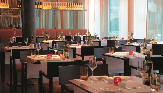 Radisson Blu Media Harbour Hotel Düsseldorf - Restaurant Amano
