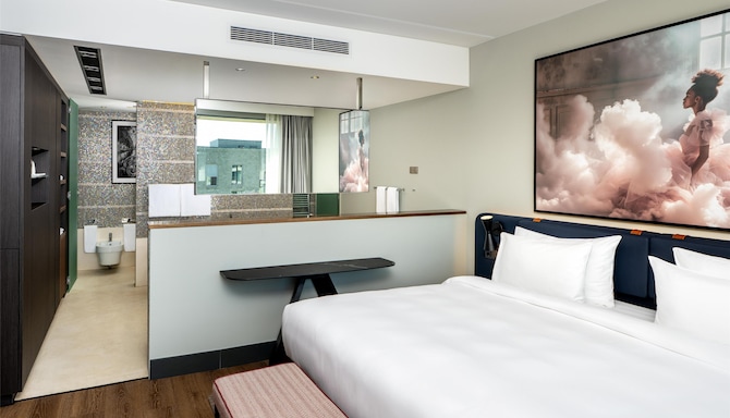 Radisson Blu Media Harbour Hotel, Dusseldorf - Suite