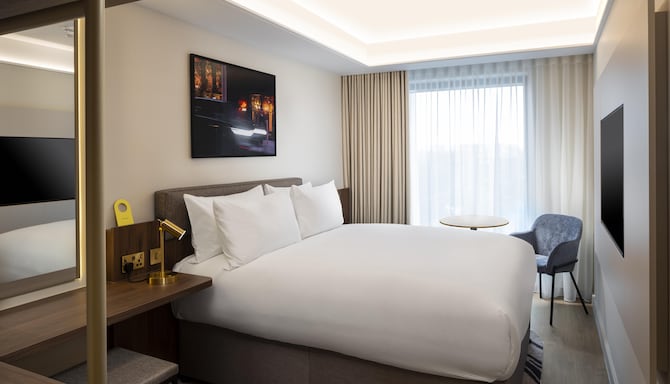 Radisson Blu Medlock Hotel, Manchester - Guest Room King Bed