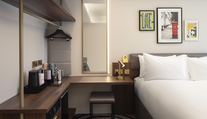 Radisson Blu Medlock Hotel, Manchester - Deluxe Room King Bed