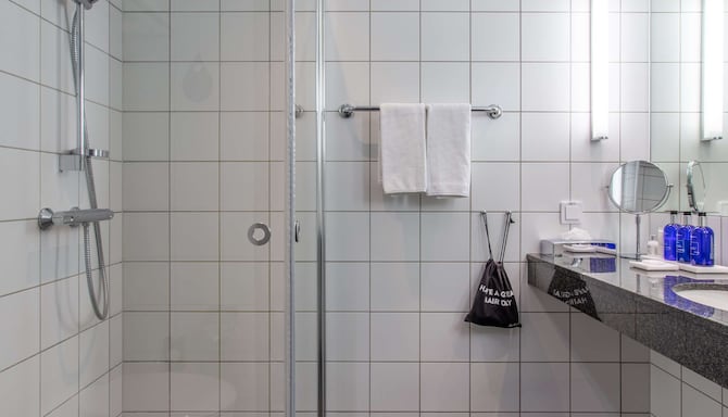 Radisson Blu Metropol Hotel, Helsingborg - Guest room bath