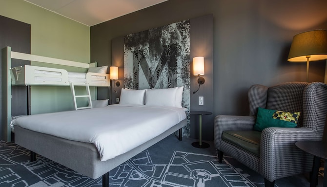 Radisson Blu Metropol Hotel, Helsingborg - Family Room with bunk beds