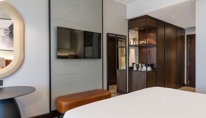 Radisson Blu Mosi-oa-Tunya Livingstone Resort - Premium Room with terrace & river view