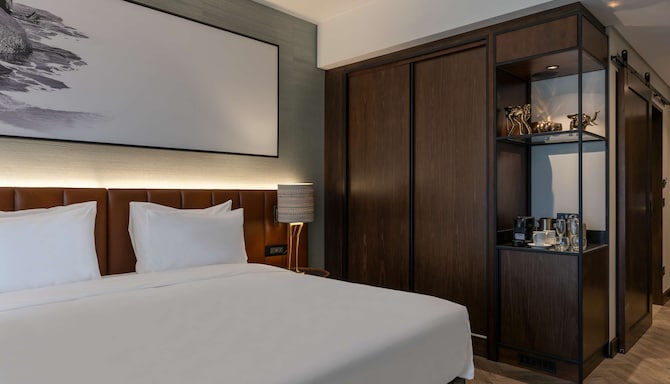 Radisson Blu Mosi-oa-Tunya Livingstone Resort - Premium Room with terrace & river view