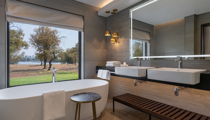 Radisson Blu Mosi-oa-Tunya Livingstone Resort-oa-Tunya Livingstone Resort - Villa Suite with terrace - bathroom