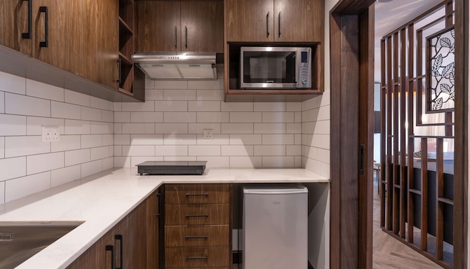 Radisson Blu Mosi-oa-Tunya Livingstone Resort - Royal Villa with terrace & Zambezi River view - kitchenette