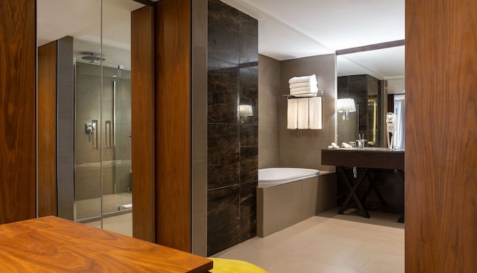 Radisson Blu Okoume Palace Hotel, Libreville - Presidential suite