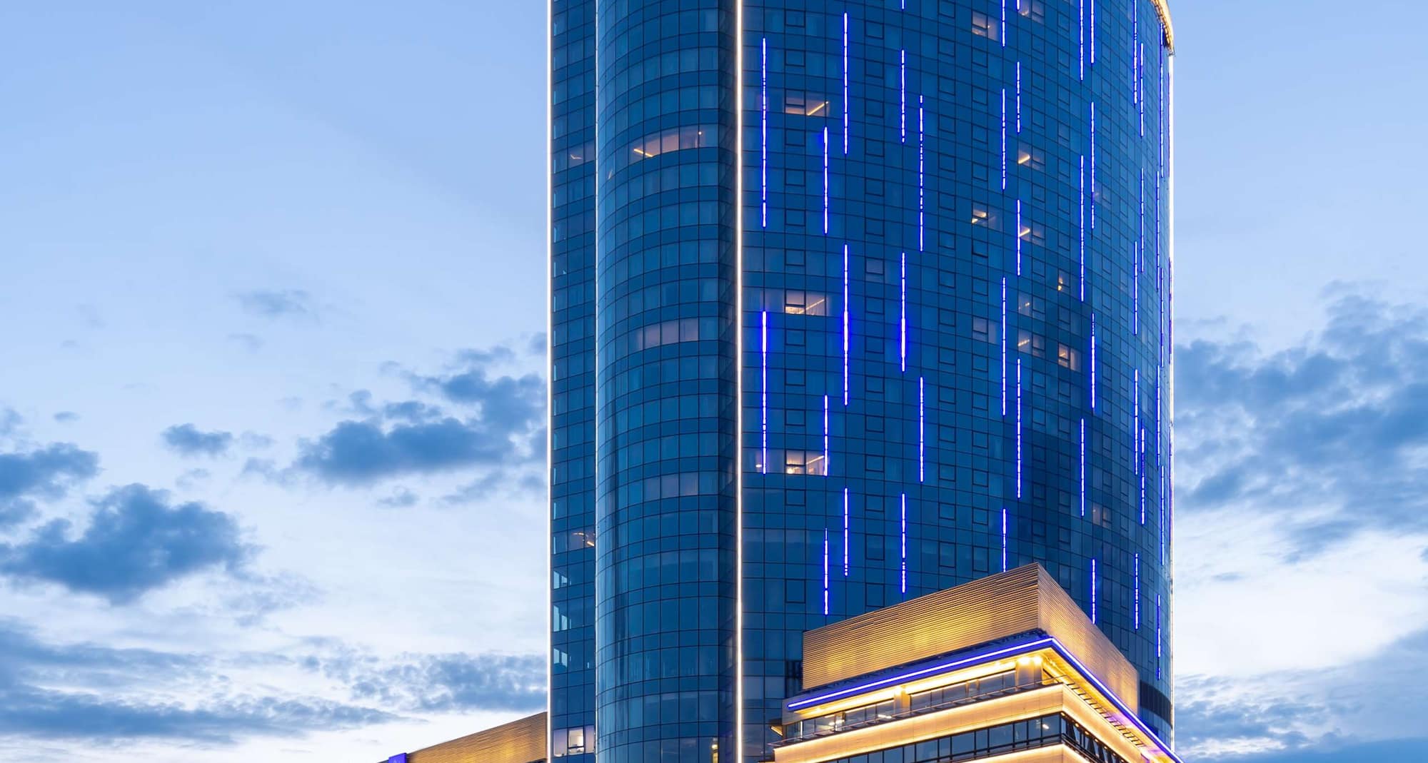 Radisson Blu Olympiyskiy Hotel, Moscow - Radisson Blu Olympiyskiy facade