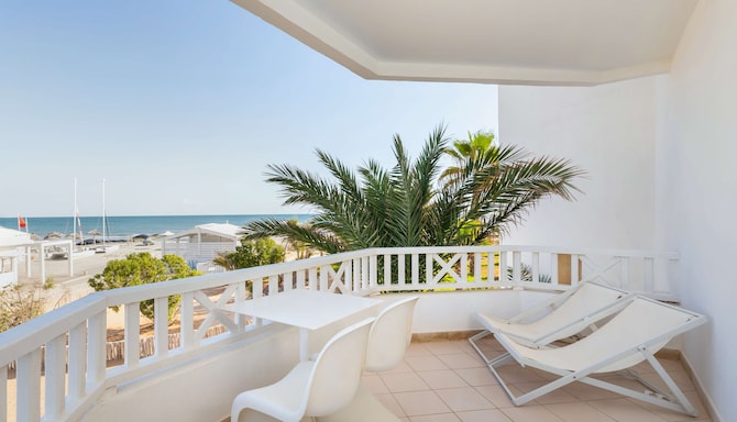 Radisson Blu Palace Resort & Thalasso, Djerba - Family Room