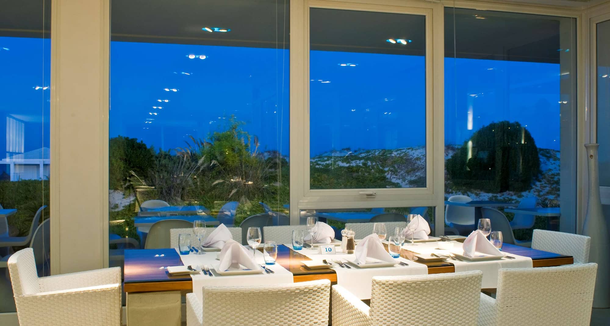 Radisson Blu Palace Resort and Thalasso, Djerba - Turquoise sea food restaurant