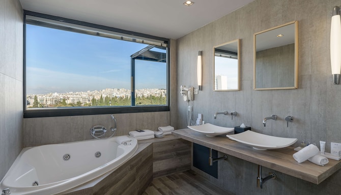 Radisson Blu Park Hotel, Athens - 套房浴室