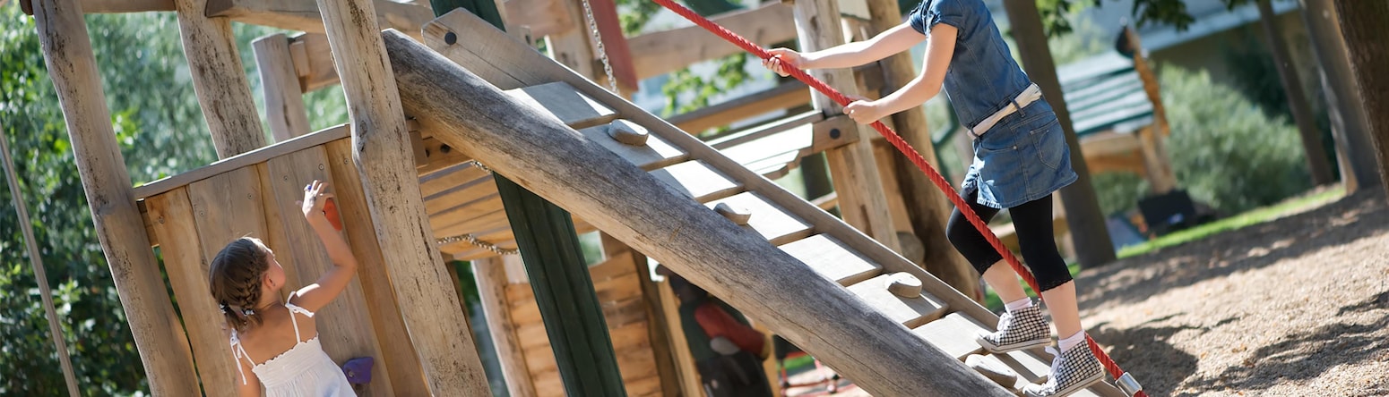 Radisson Blu Park Hotel and Conference Centre, Dresden Radebeul - children s playground