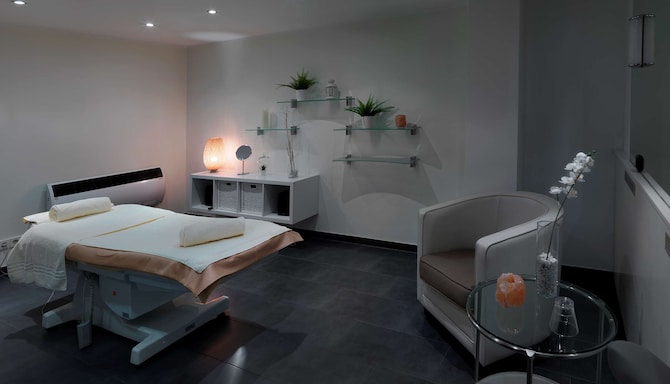 Radisson Blu Park Hotel and Conference Centre, Dresden Radebeul - Massage Room