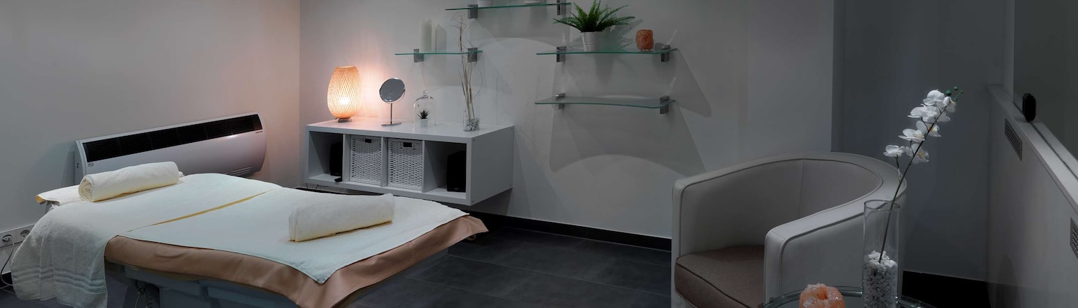 Radisson Blu Park Hotel and Conference Centre, Dresden Radebeul - Massage Room