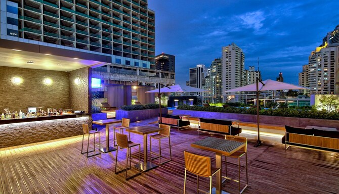 Radisson Blu Plaza Bangkok - Bar ESC