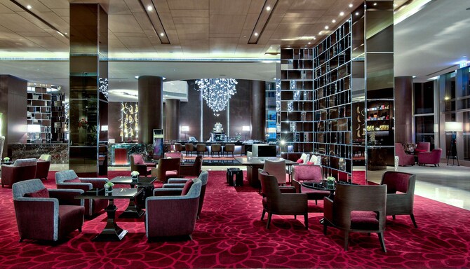 Radisson Blu Plaza Bangkok - B/Sharp Lobby Bar