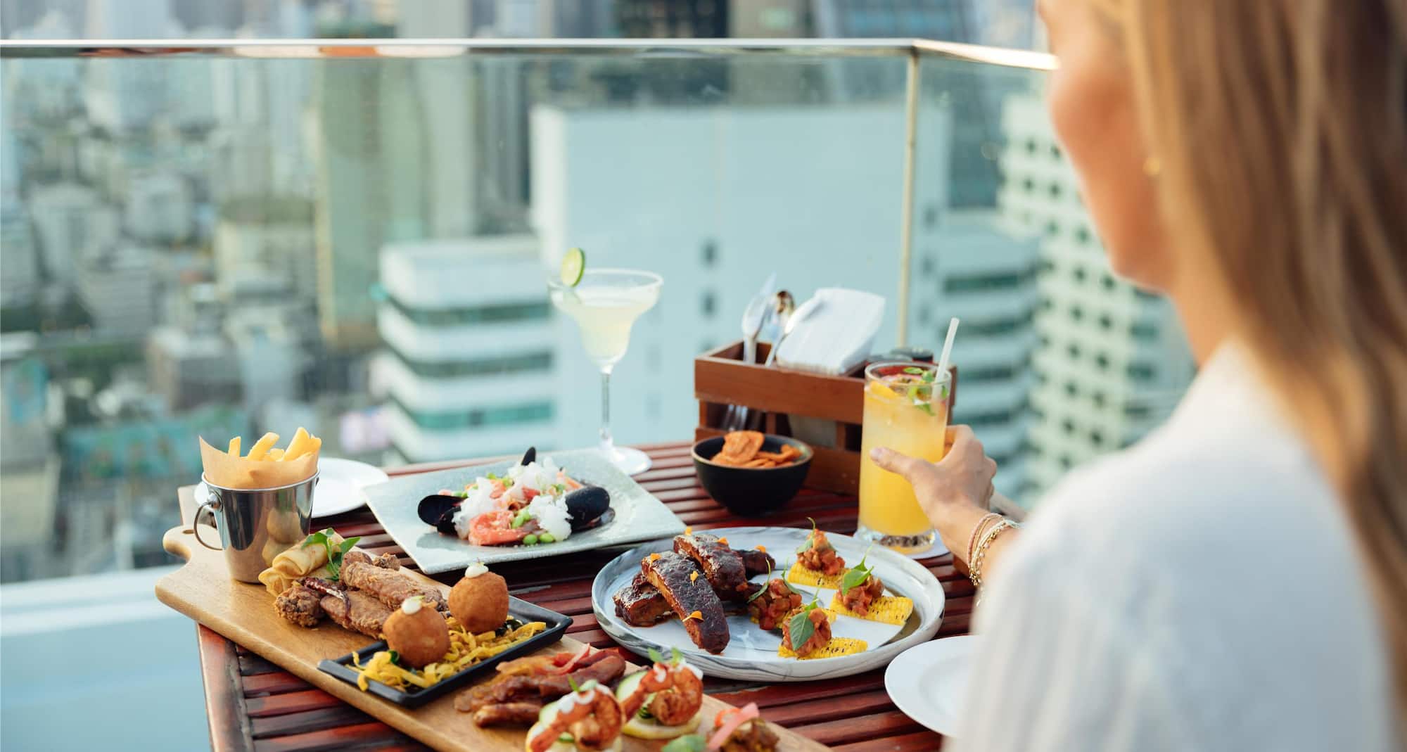 Radisson Blu Plaza Hotel, Bangkok - Brewski