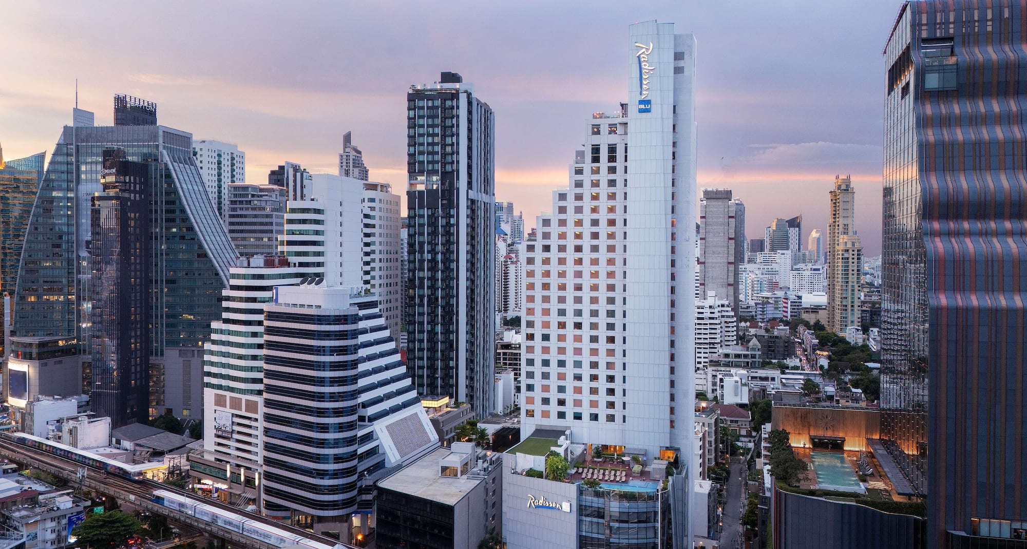 Radisson Blu Plaza Hotel, Bangkok - Exterior