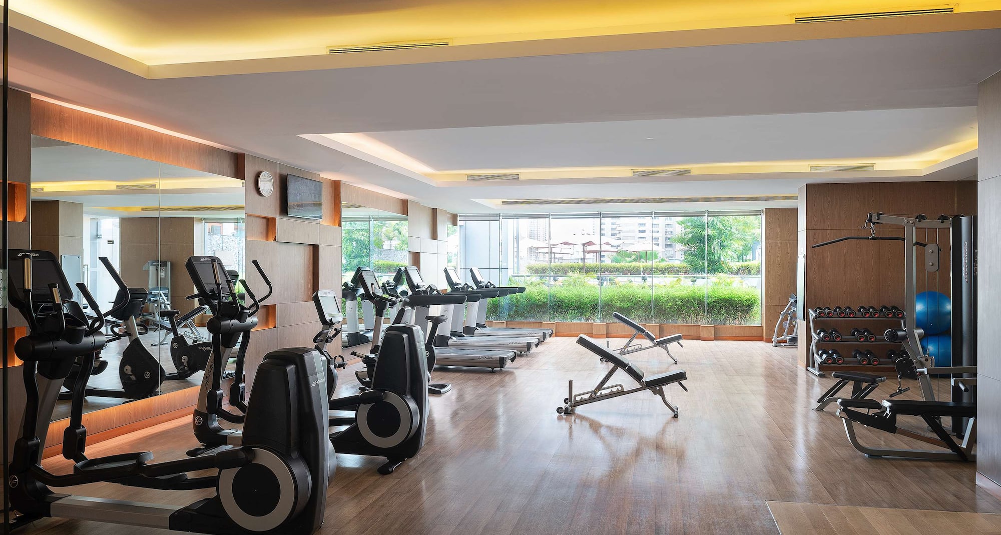 Radisson Blu Plaza Hotel, Bangkok - Fitness Center