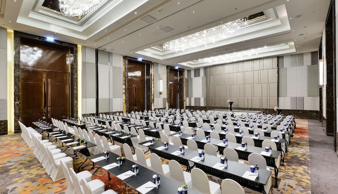 グランドボールルーム