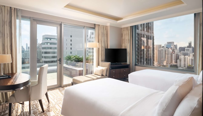 Radisson Blu Plaza Hotel, Bangkok - Two Bedroom Suite