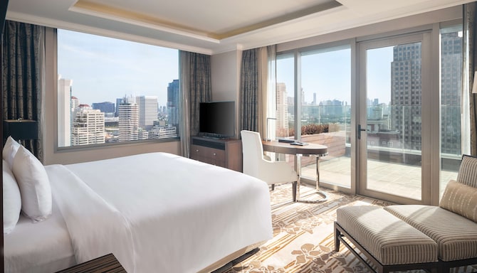 Radisson Blu Plaza Hotel, Bangkok - Two Bedroom Suite