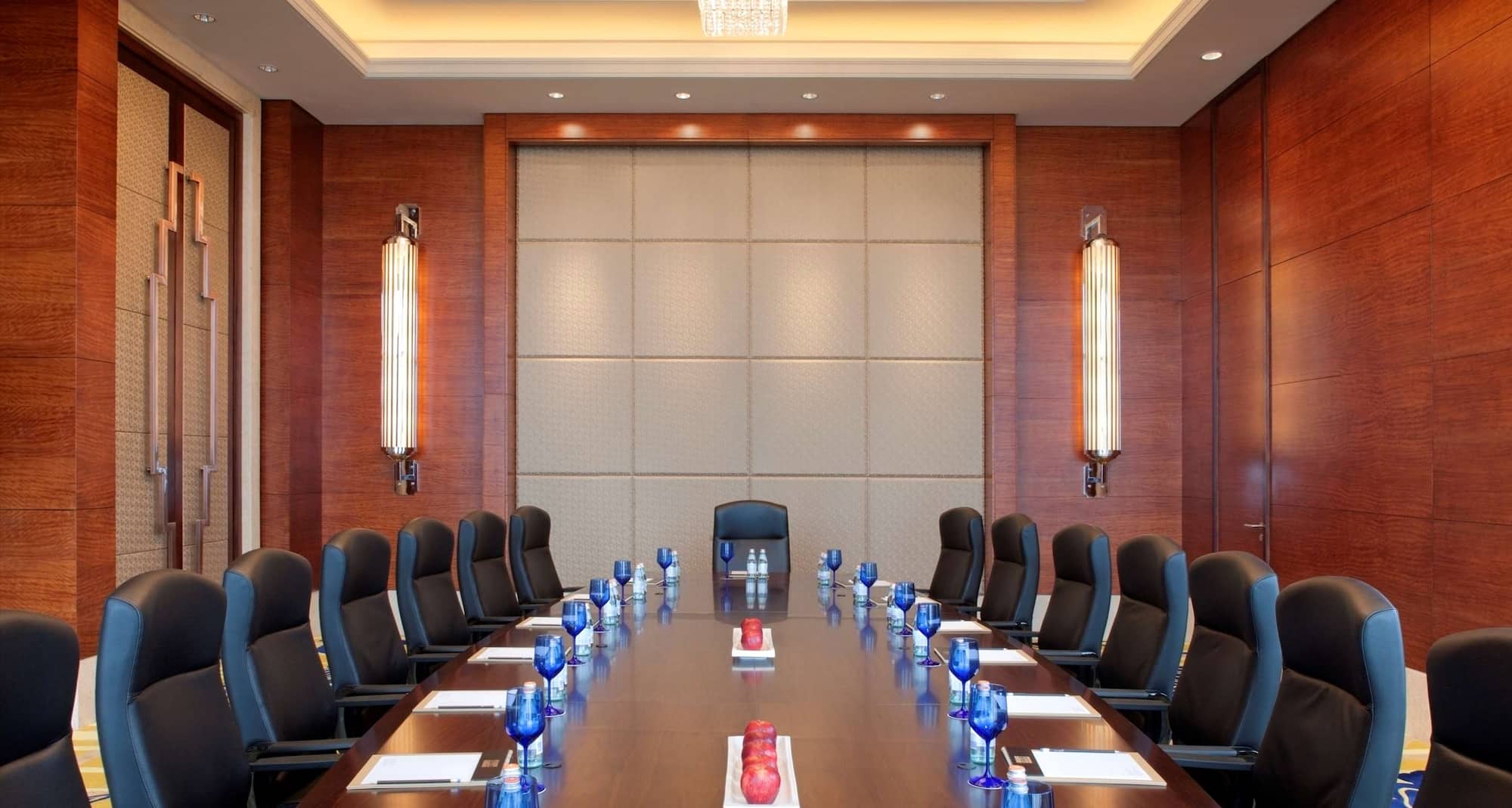 Radisson Blu Plaza Chongqing - Xiling Gorge Meeting Room