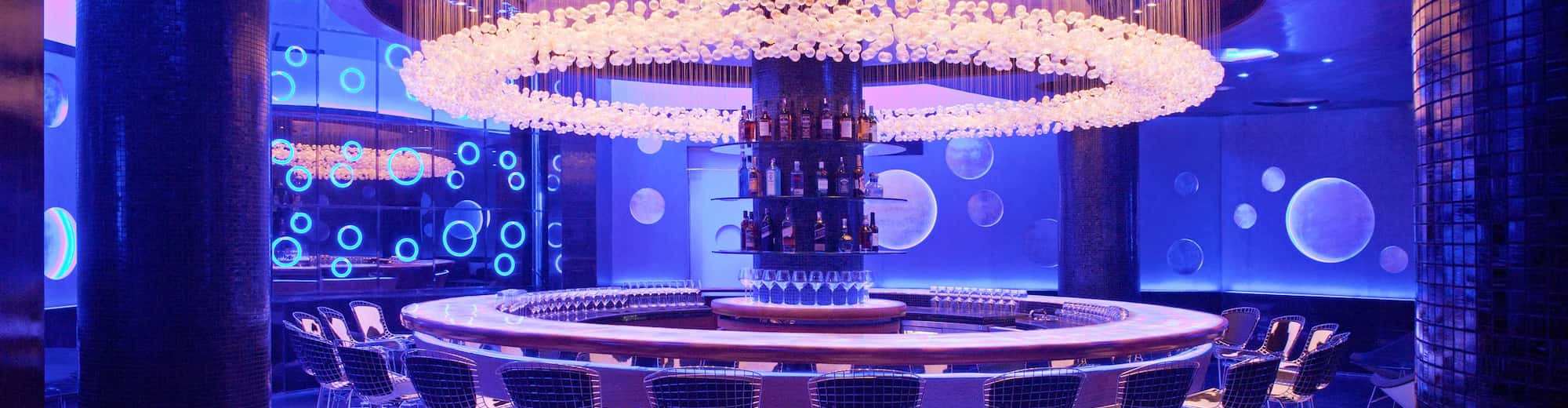 Radisson Blu Plaza Hotel, Delhi Airport - Bar Lounge