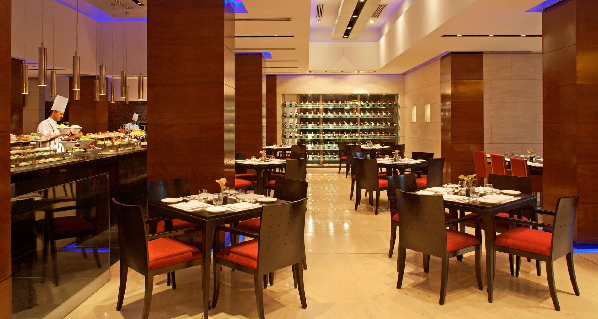 Radisson Blu Plaza Delhi Airport - Restaurant