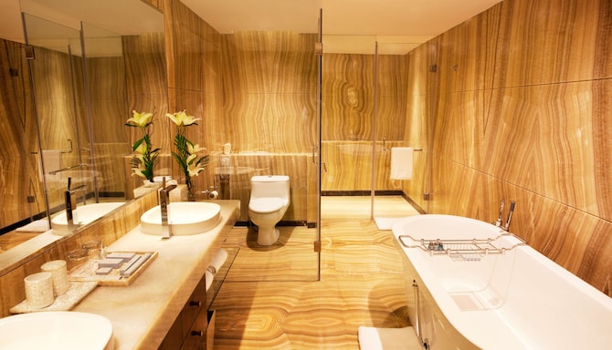 Presidential Suite bathroom