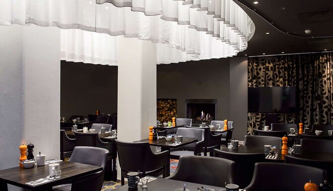 Radisson Blu Plaza Hotel, Helsinki - Plaza Restaurant -ravintola