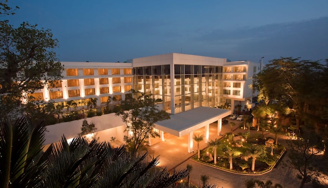 Radisson Blu Plaza Hotel, Hyderabad Banjara Hills - Exterior
